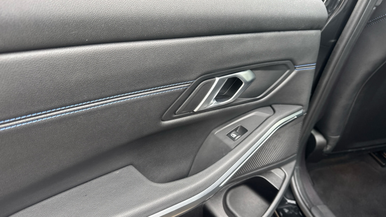 BMW 3 Series 320i M Sport 4dr Step Auto Petrol Saloon